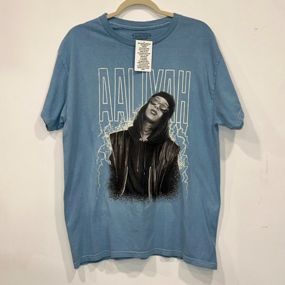 Aaliyah B&W Photo Tribute Adult Tee T Shirt Sz Medium M Official Brand HTF NEW